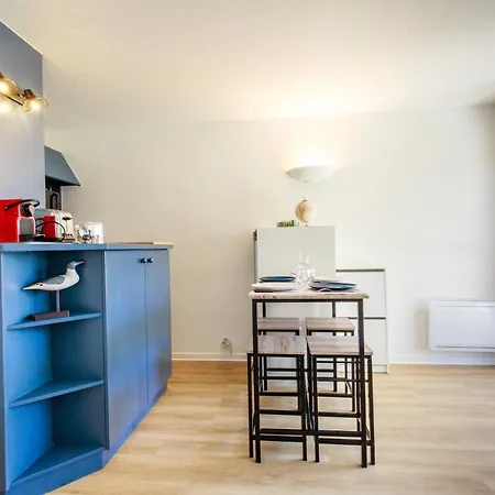 Benoit, 80m De La Mer, Jardinet 8 Apartment *