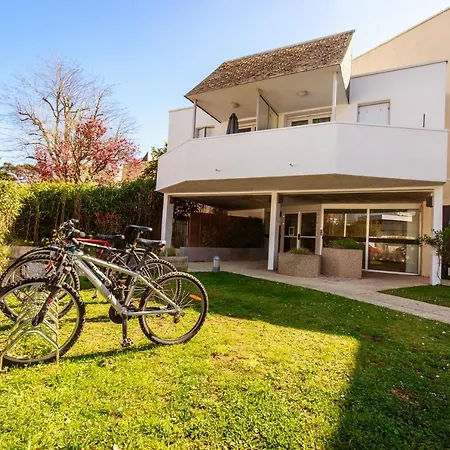 Apartment Benoit, 80m De La Mer, Jardinet 8