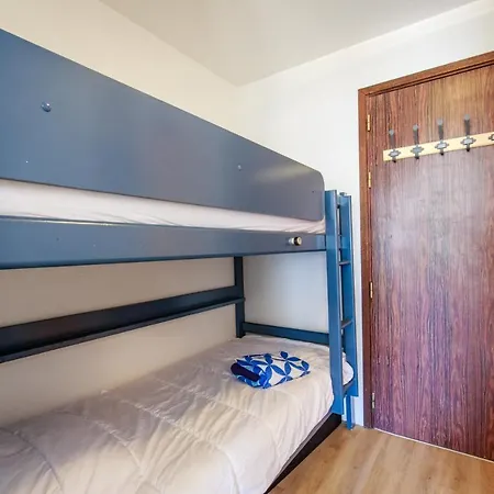 Benoit, 80m De La Mer, Jardinet Apartment