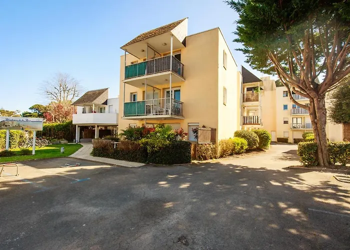 Apartment Benoit, 80m De La Mer, Jardinet